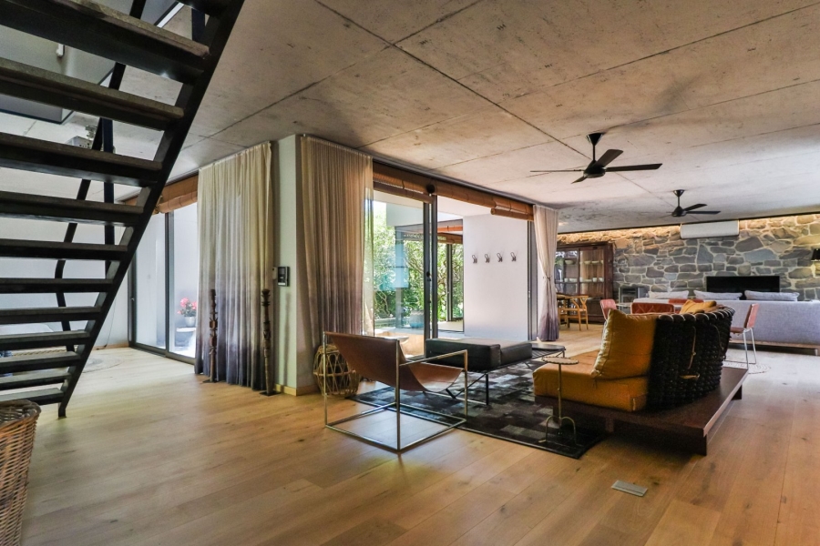 3 Bedroom Property for Sale in Bakoven Western Cape